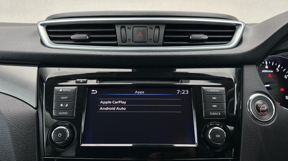 Apple Car Play & Android Auto