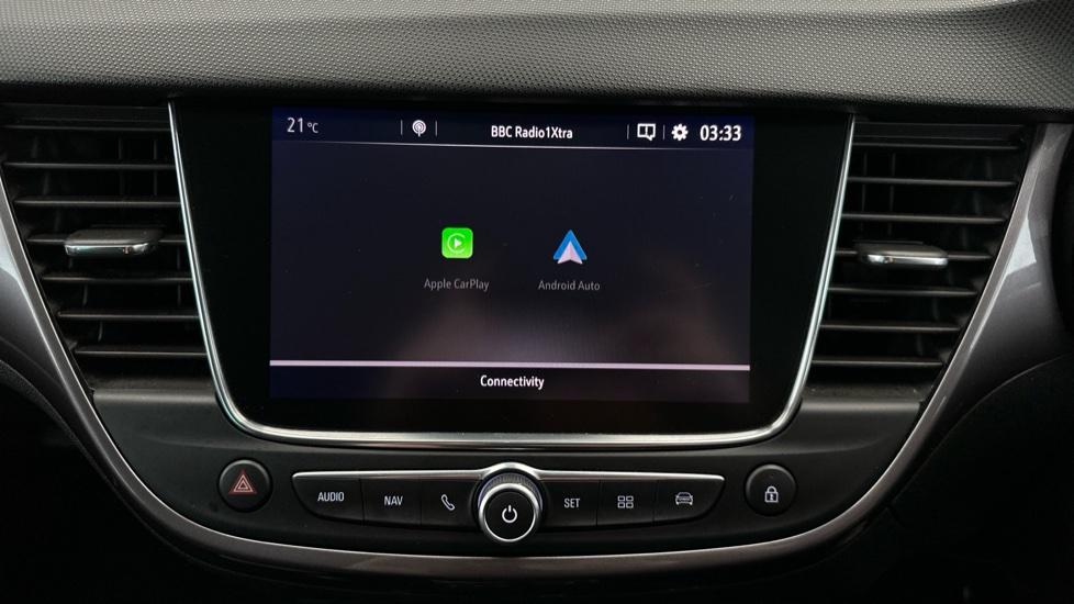 Apple Car Play & Android Auto