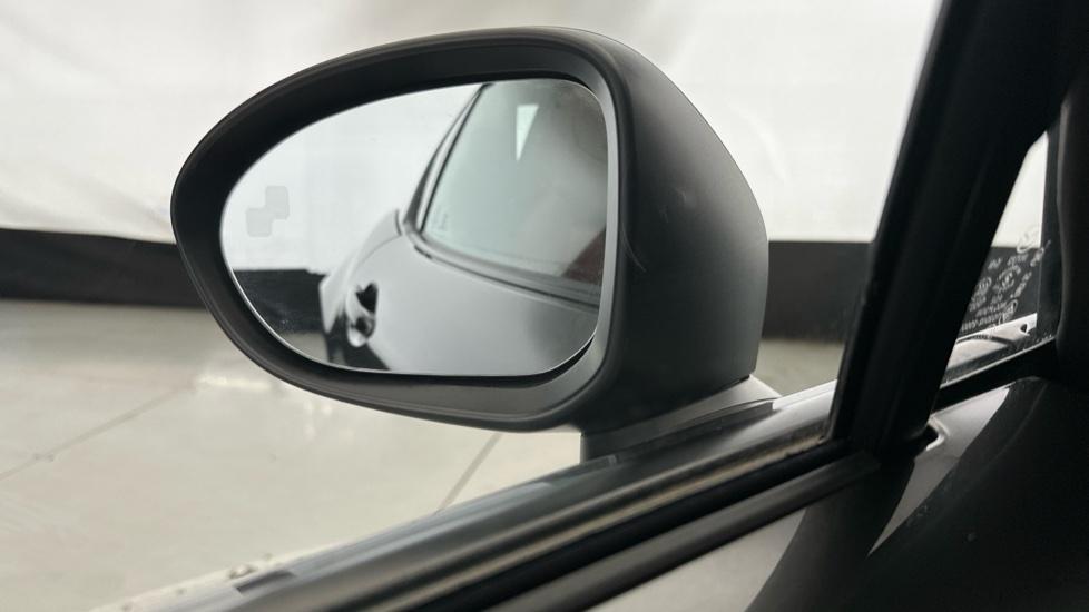 Blind Spot Monitoring System 