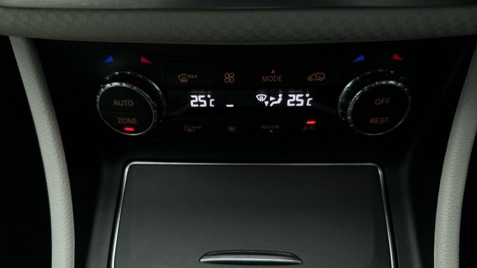 Air Conditioning /Dual Climate Control 