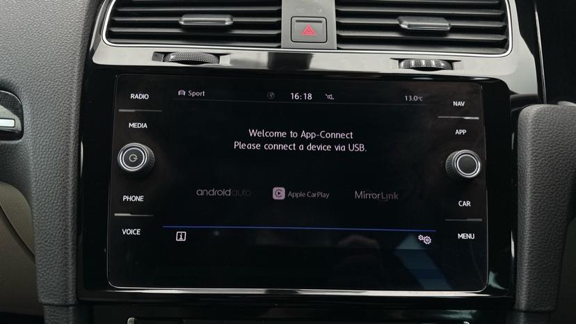 Apple CarPlay/Android auto 