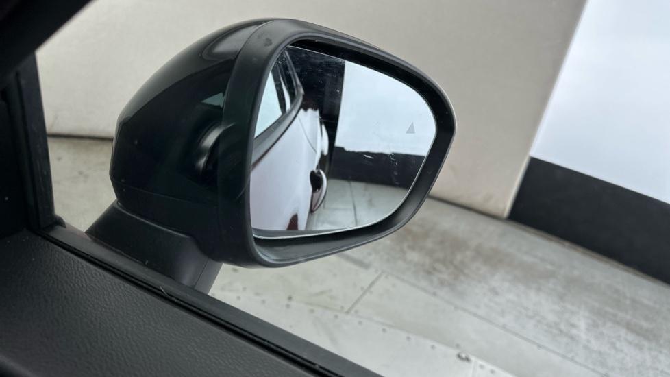 Blind Spot Monitoring System 