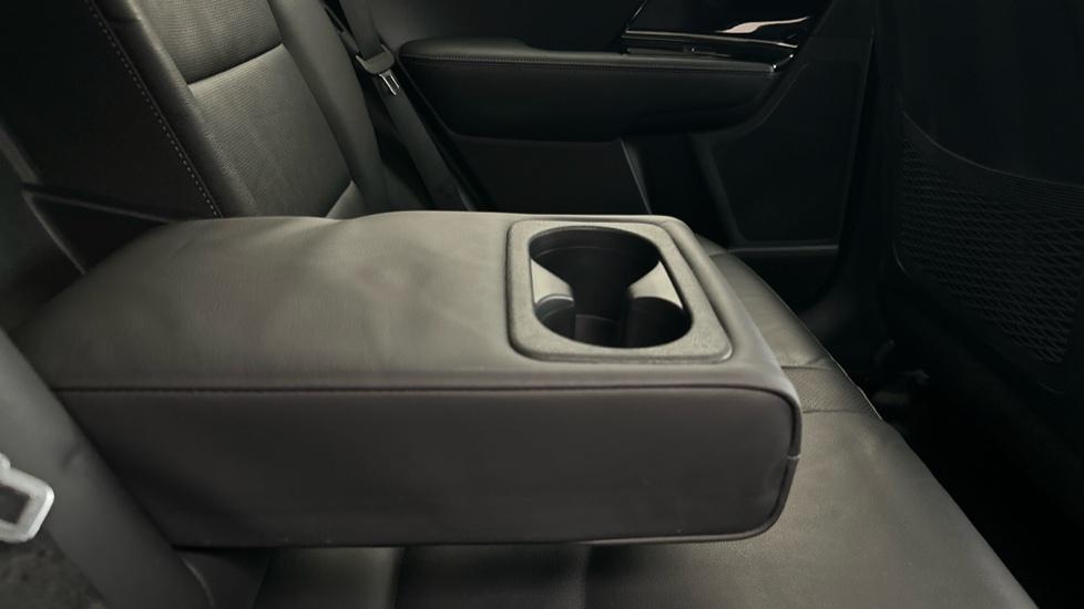 Rear Armrest/ Cup Holder