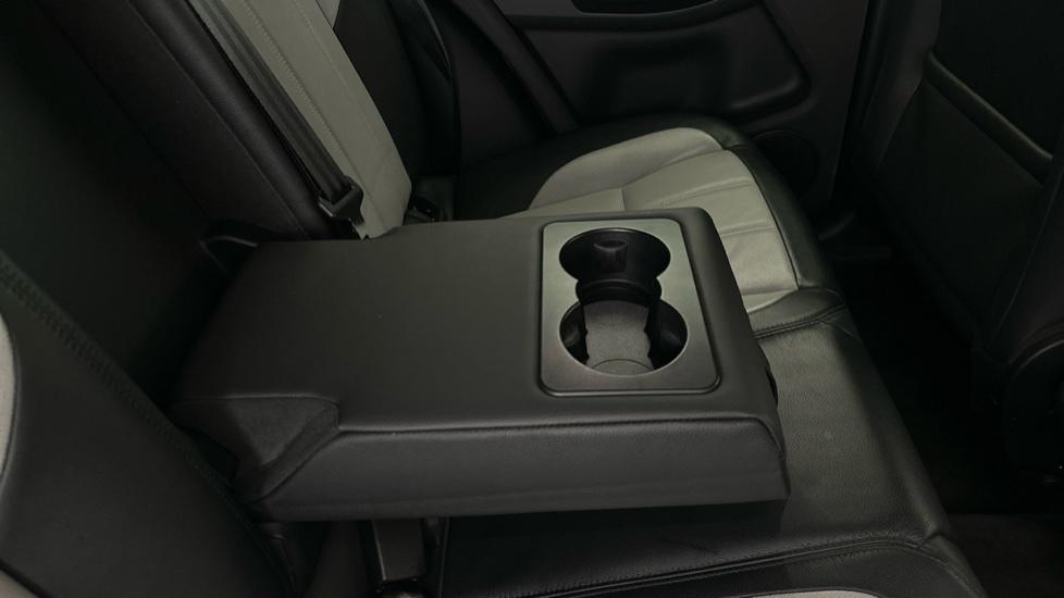 Rear Armrest/ Cup Holder