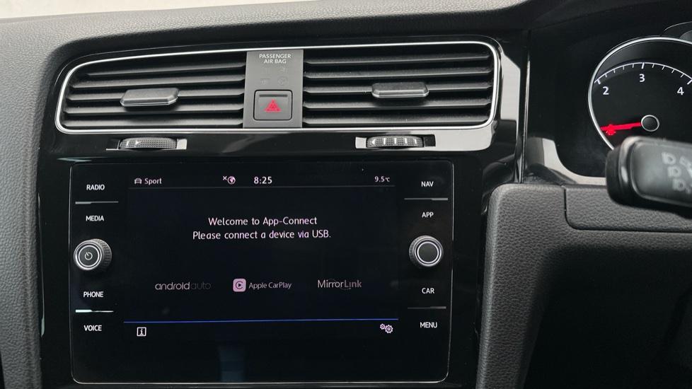 Apple Car Play & Android Auto