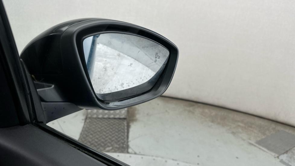 Blind Spot Monitoring System 