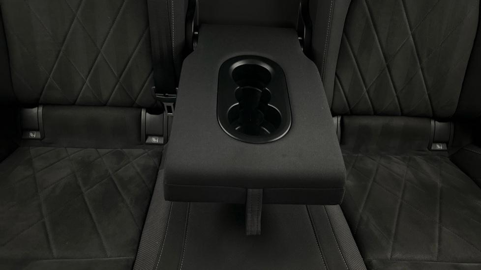 Rear Armrest/ Cup Holder