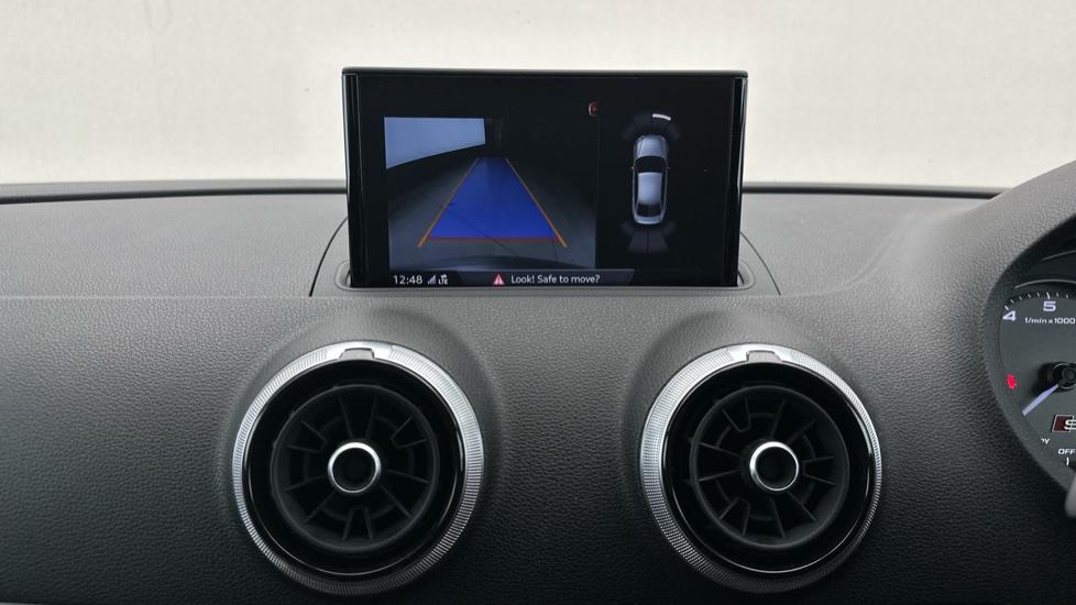 Rear view camera/Park Pilot 