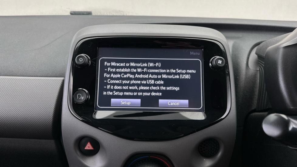 Apple Car Play & Android Auto