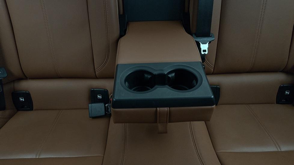 Rear Armrest/ Cup Holder