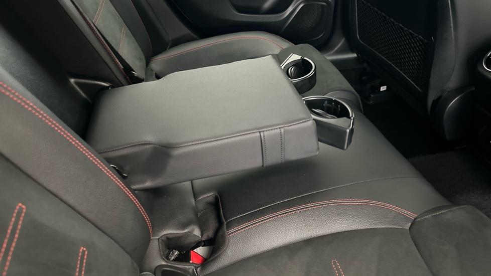 Rear Armrest/ Cup Holder