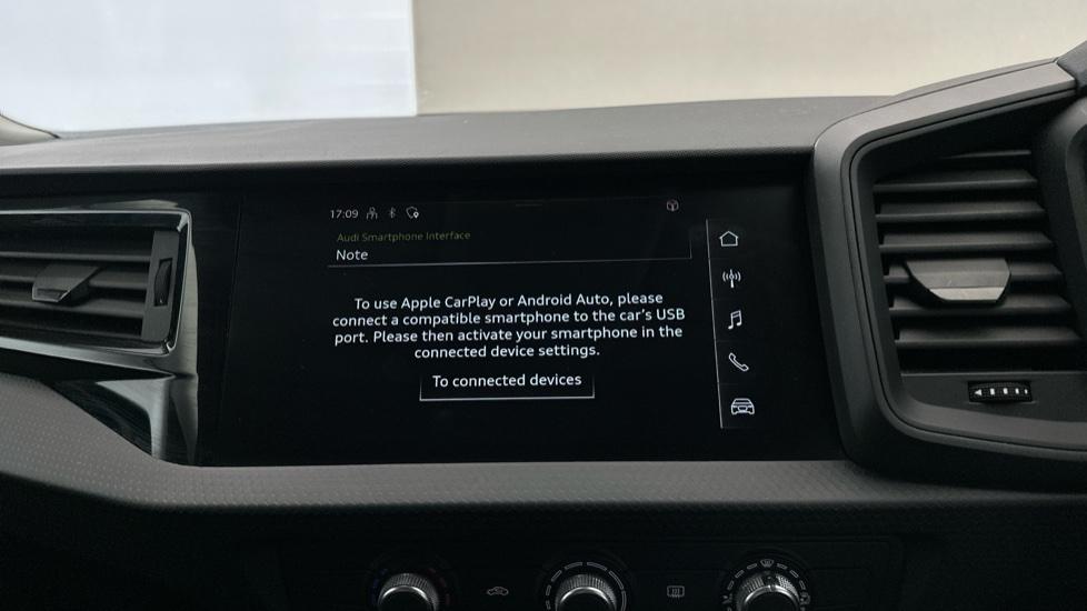 Apple Car Play & Android Auto