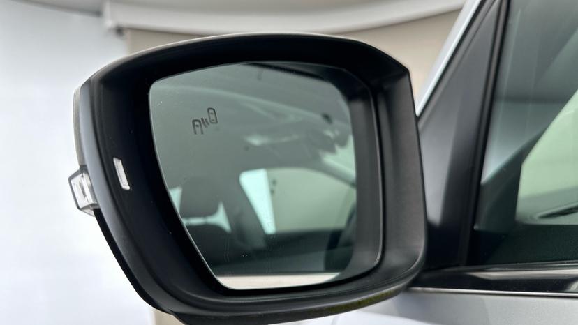 Blind Spot Monitoring System 