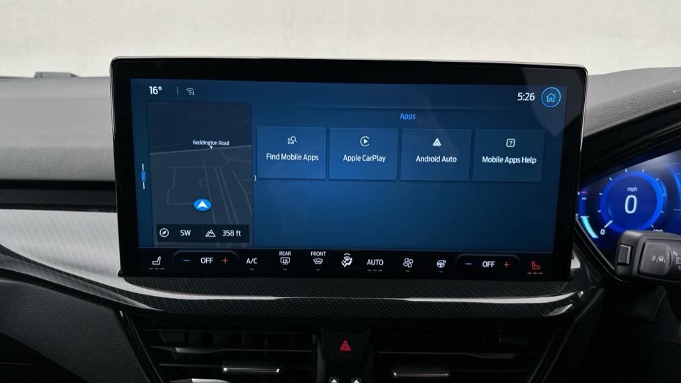 Apple Car Play & Android Auto