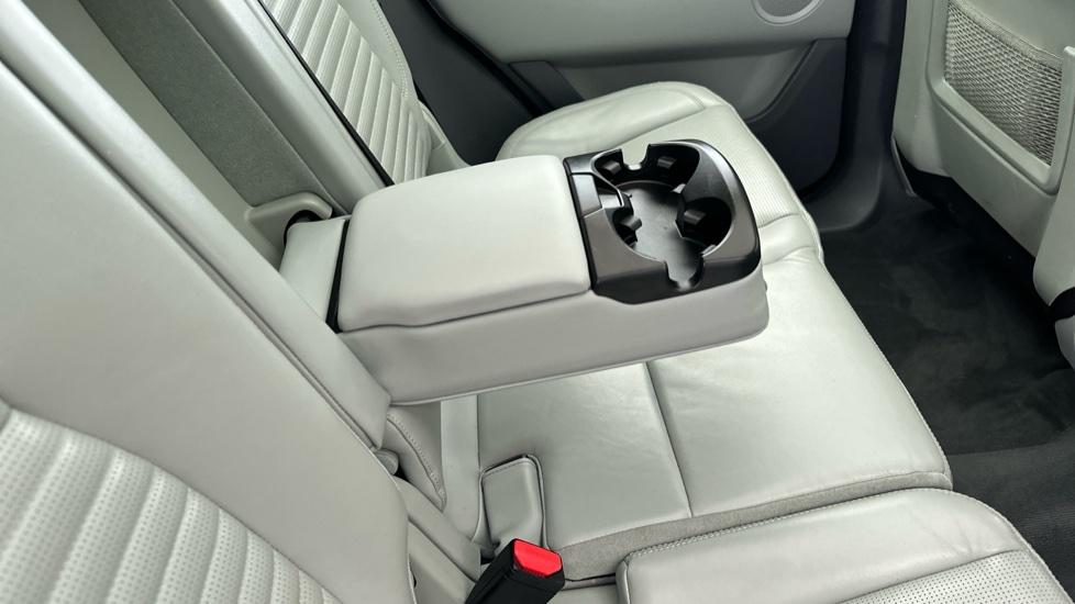 Rear Armrest/ Cup Holder