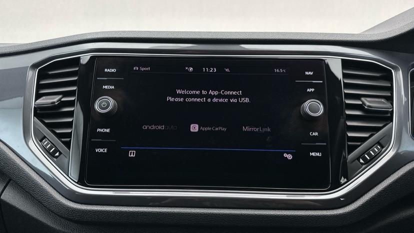 Apple Car Play & Android Auto