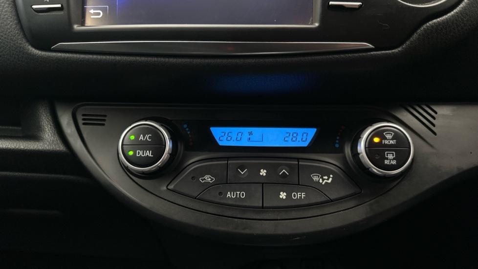 Air Conditioning /Dual Climate Control 