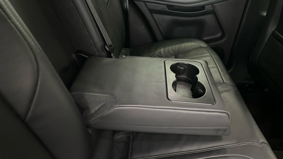 Rear Armrest/ Cup Holder