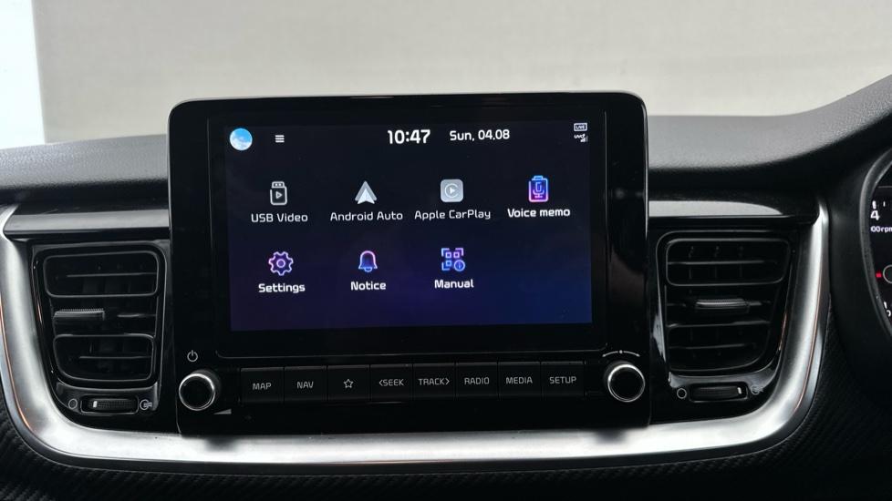 Apple Car Play & Android Auto