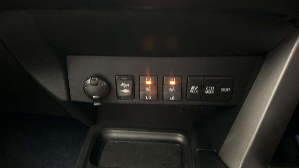 Heated Seats 