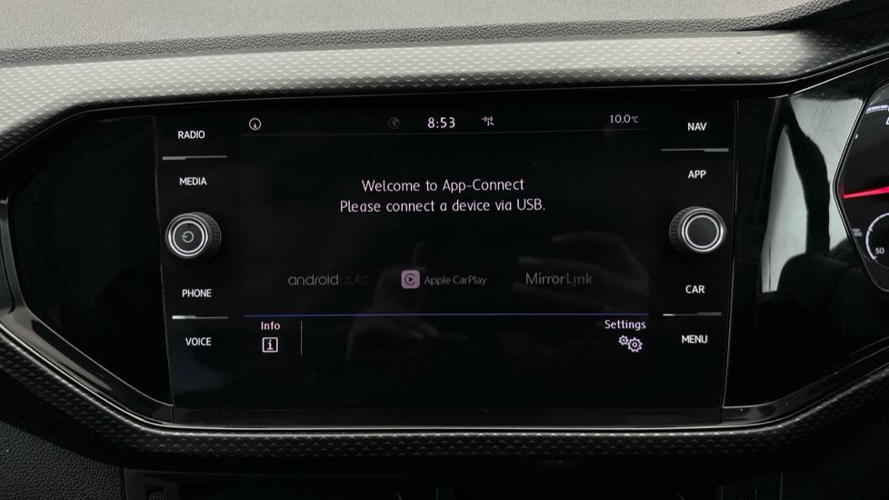 Apple Car Play & Android Auto