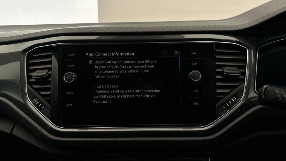 Apple Car Play & Android Auto