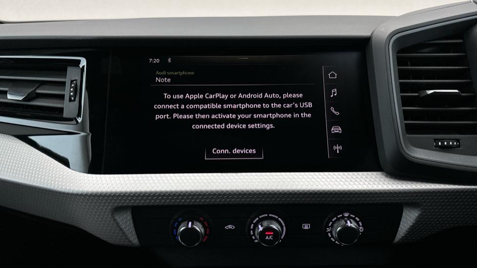 Apple Car Play & Android Auto