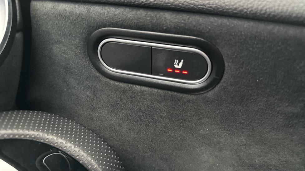 Heated Seats 