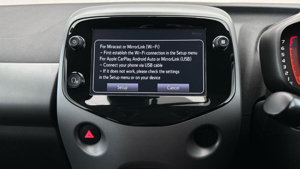 Apple Car Play & Android Auto