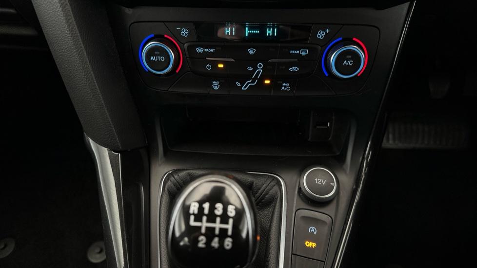 Air Conditioning /Dual Climate Control /Auto Stop/Start 