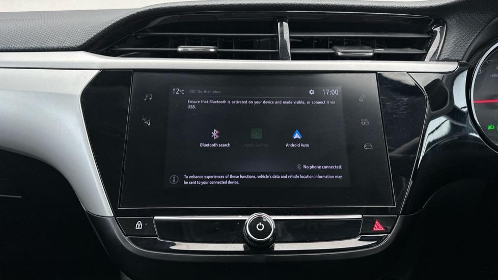 Apple Car Play & Android Auto