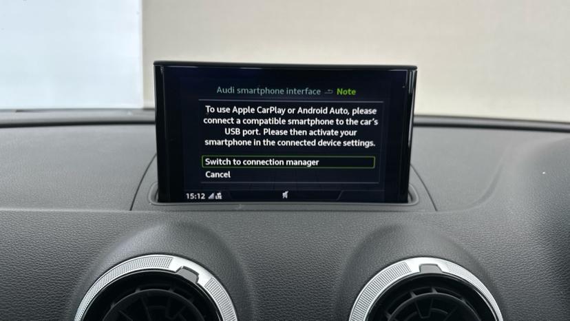 Apple Car Play & Android Auto