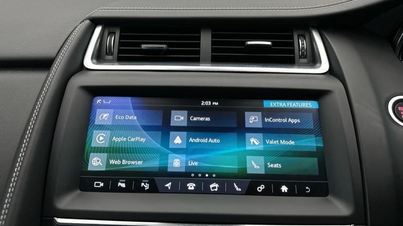 Apple Car Play & Android Auto