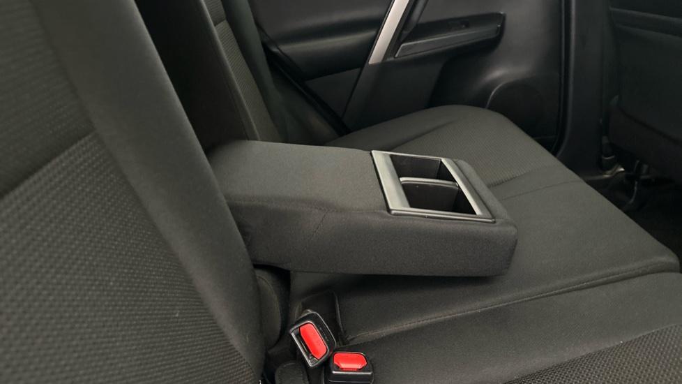 Rear Armrest/ Cup Holder