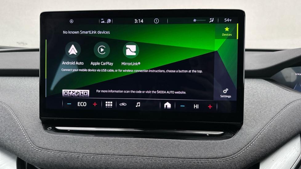 Apple Car Play & Android Auto