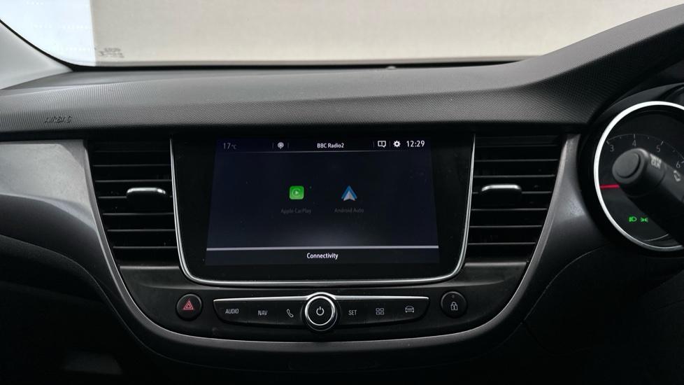 Apple Car Play & Android Auto