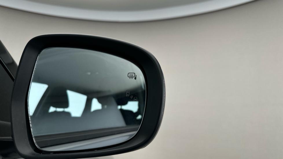 Blind Spot Monitoring System 