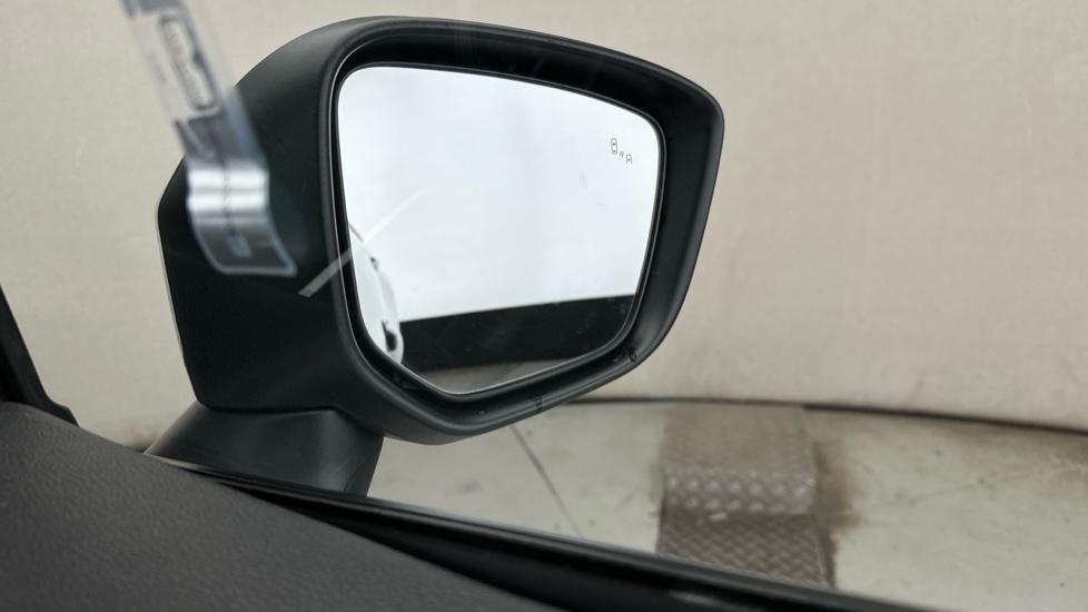 Blind Spot Monitoring System 