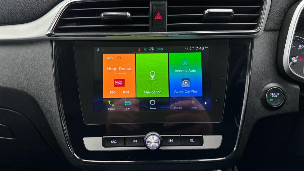 Apple Car Play & Android Auto