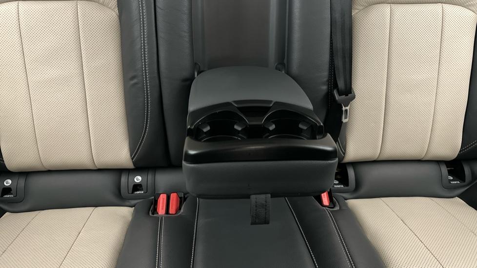 Rear Armrest/ Cup Holder