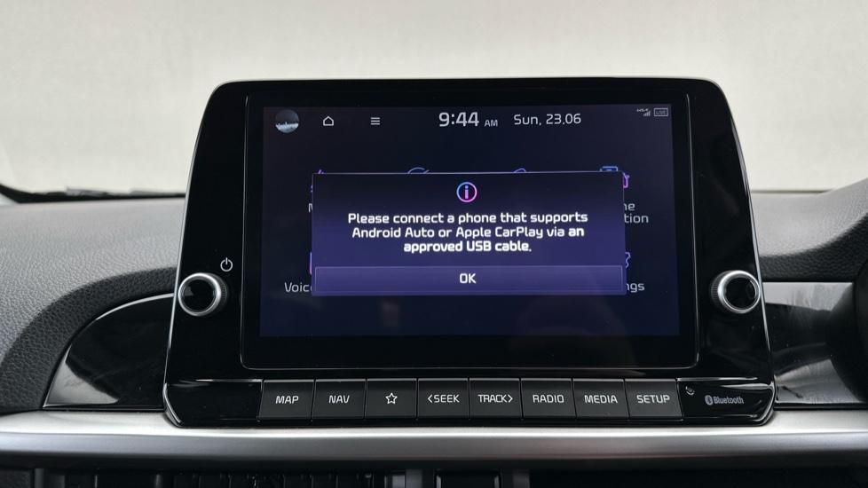 Apple Car Play & Android Auto