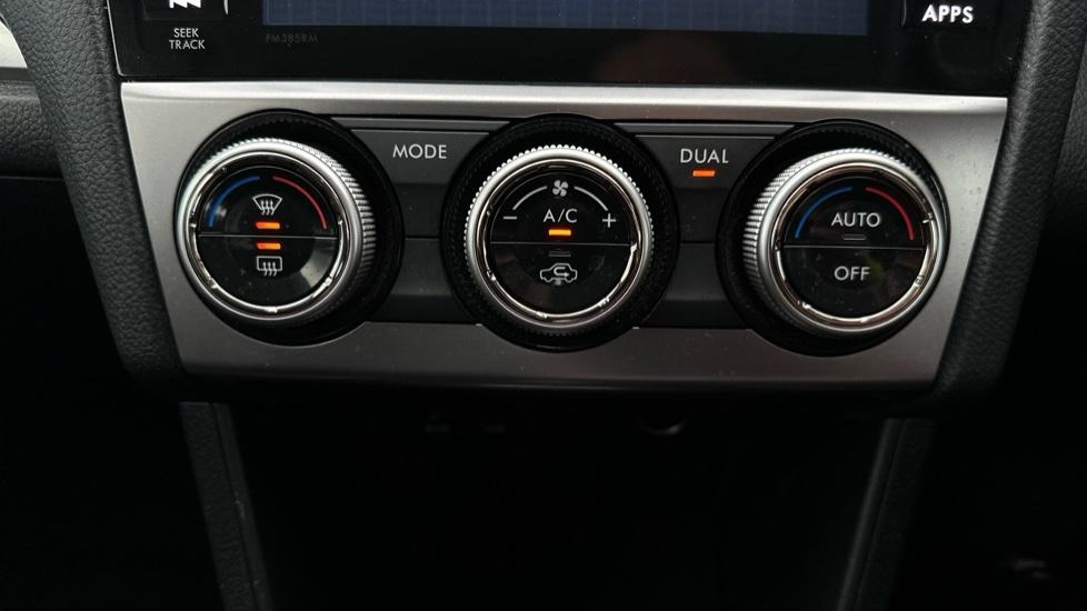 Air Conditioning /Dual Climate Control 