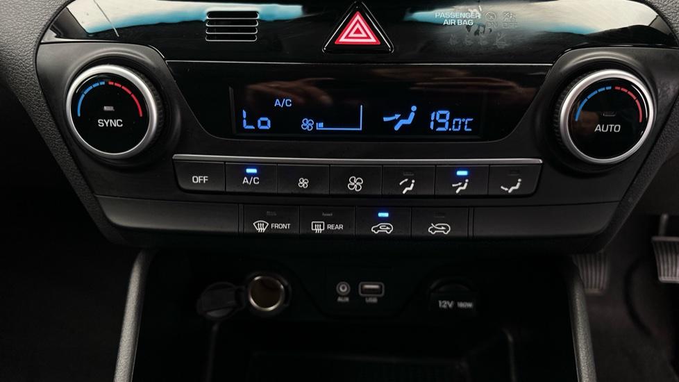 Air Conditioning /Dual Climate Control 