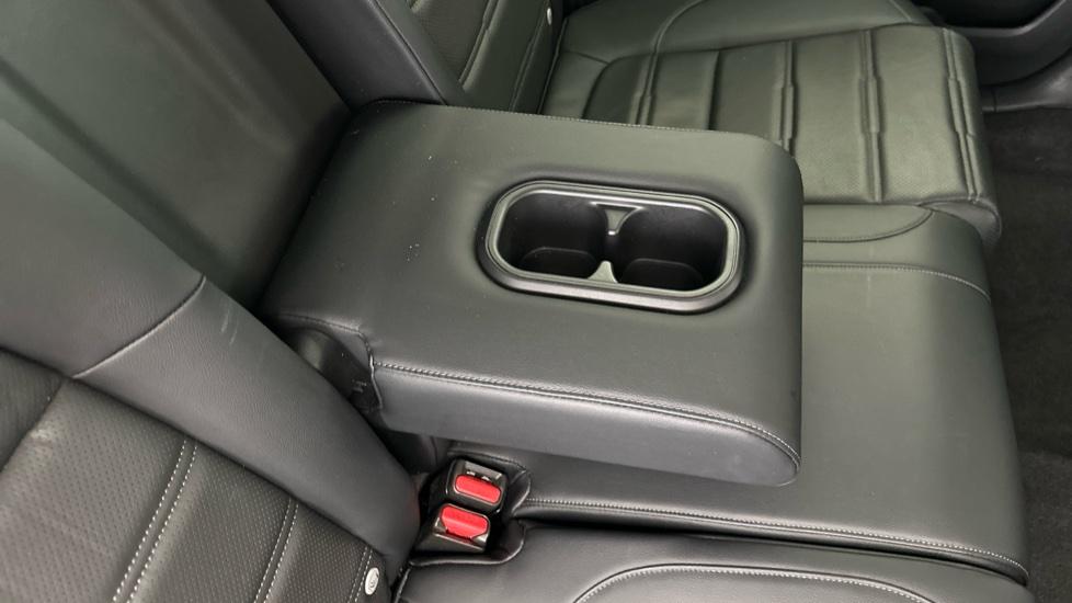 Rear Armrest/ Cup Holder