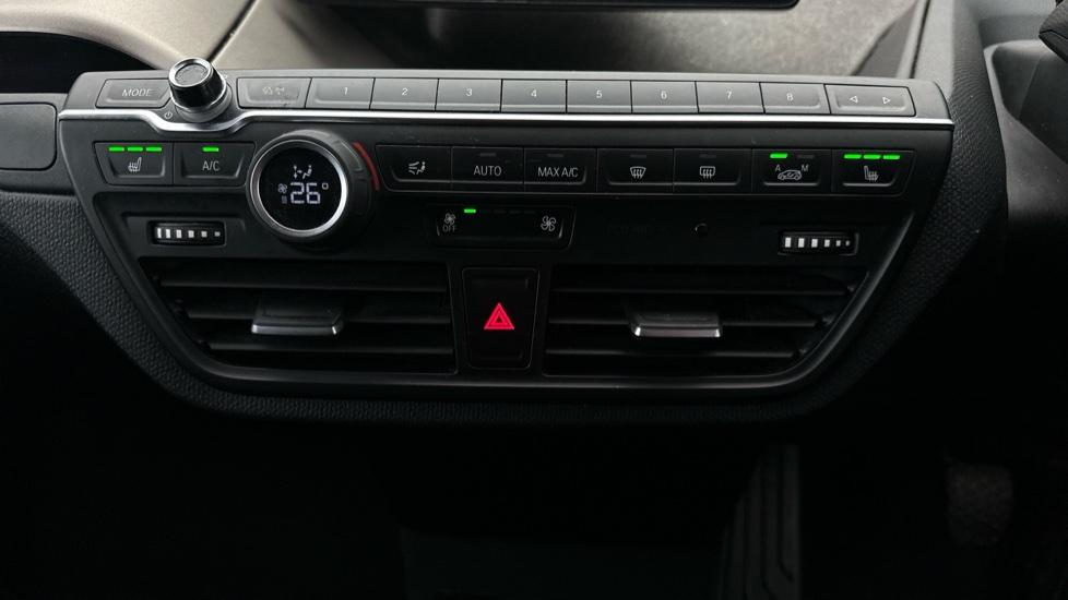 Air Conditioning/Heated Seats 