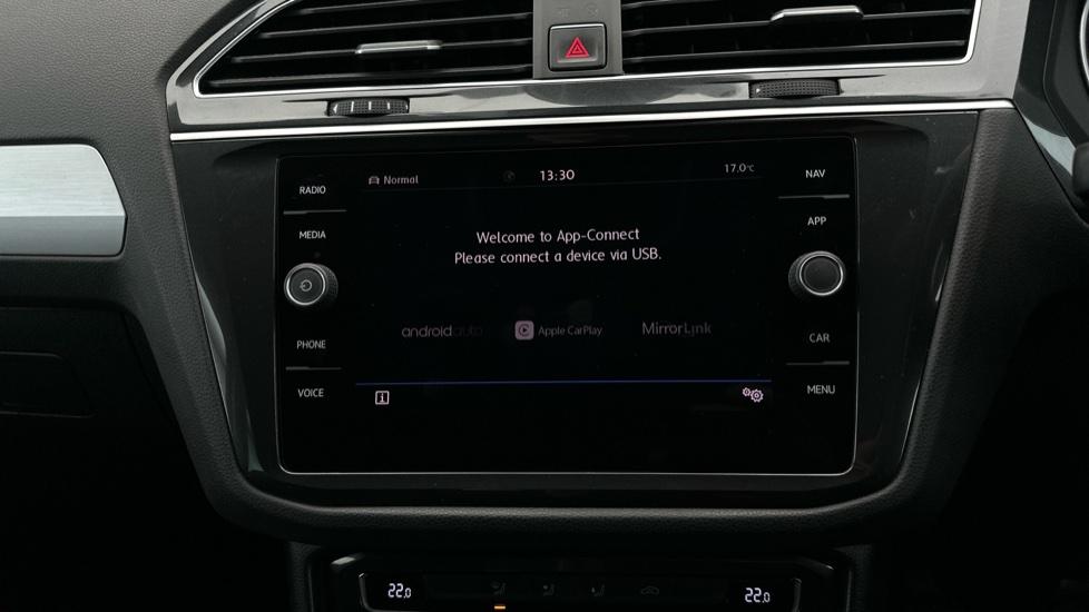 Apple Car Play & Android Auto