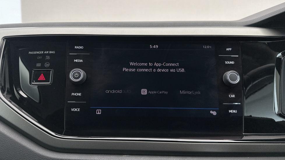 Apple CarPlay/Android auto 