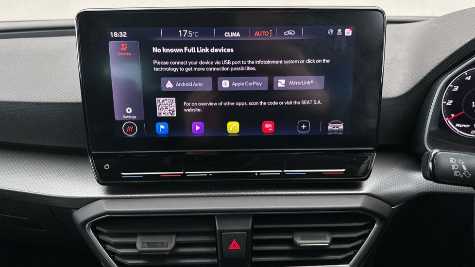 Apple Car Play & Android Auto