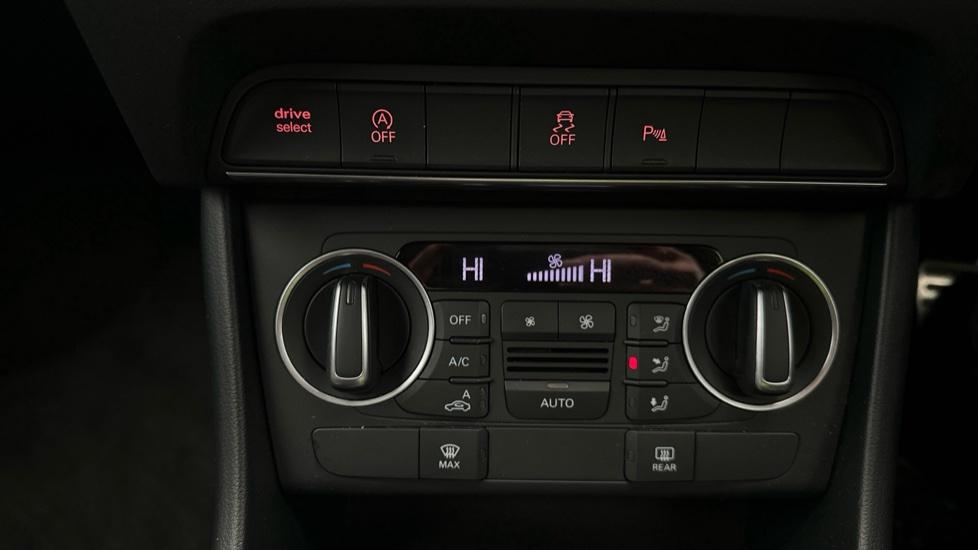 Air Conditioning /Dual Climate Control/Auto Stop/Start