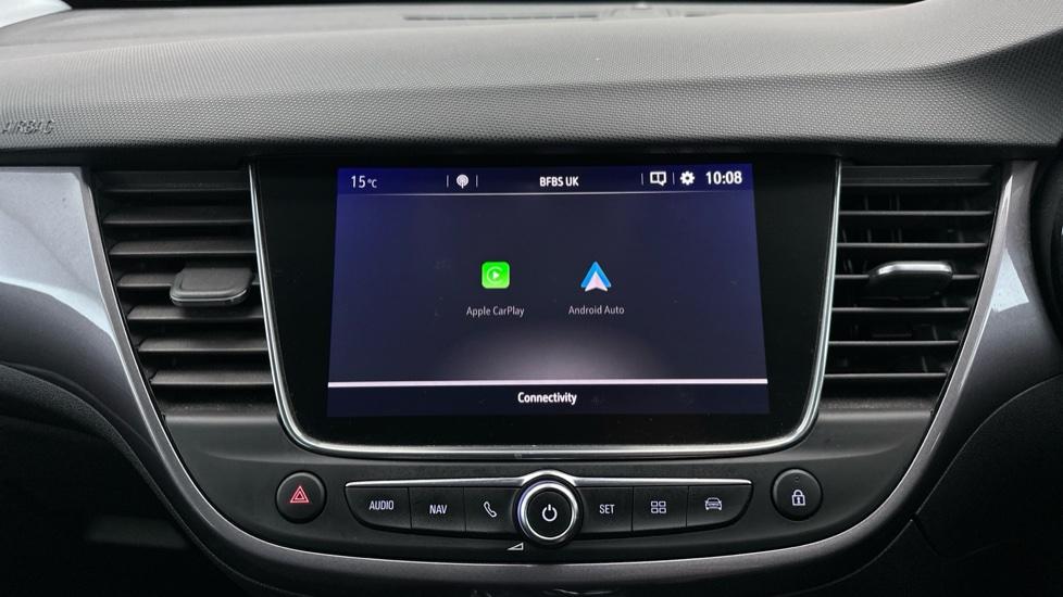 Apple Car Play & Android Auto